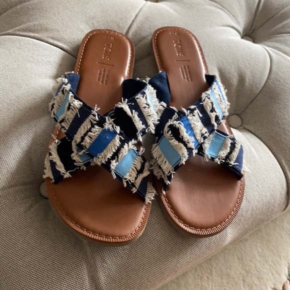 Toms Shoes - Toms sandals